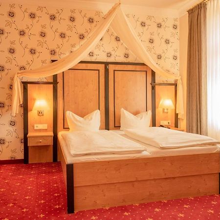 Alte Landratsvilla Hotel Bender Westerburg  Exteriér fotografie